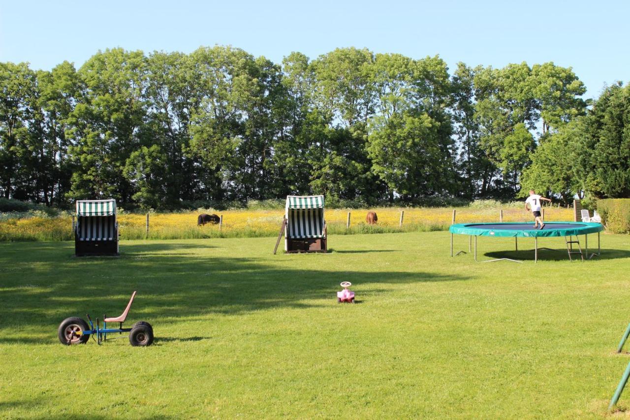 Ferienhaus Sommerbrise, Hof Zur Sonnenseite Fehmarn, 4 Sterne Extérieur photo